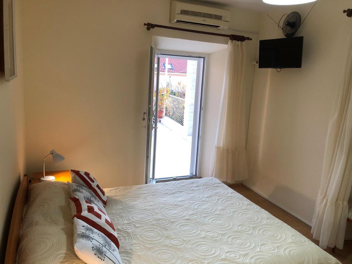 Guest House Katic Ragusa Esterno foto